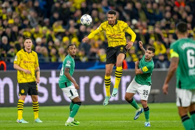 Soccer Champions League Matchday 4 Borussia Dortmund Newcastle United on 07 11 2023 at Signal Iduna Park Newcastles Joe Willock from left, Dortmunds Felix Nmecha and Newcastles Bruno Guimaraes fight for the ball IMPORTANT NOTE In accordance with UEFA regulations, it is prohibited to exploit or have exploited photographs taken in the stadium and or of the match in the form of sequential images and or video-like photo series Copyright: xKirchner DavidxInderliedx