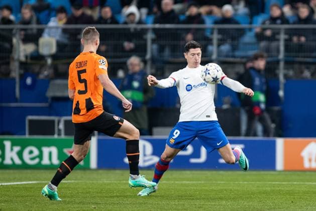 Champions League FC Shakhtar Donetsk FC Barcelona, 07 11 2023 Robert Lewandowski FC Barcelona, 9 Champions League FC Shakhtar Donetsk FC Barcelona, Volksparkstadion, Hamburg, 07 11 2023 Copyright: xBEAUTIFULxSPORTS Buriakovx