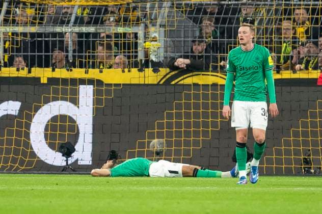 UEFA Champions League, Borussia Dortmund Newcastle United, 7 11 2023 Joelinton Newcastle United, 7 on the ground and Sean Longstaff Newcastle United, 36 struggling after the missed chance UEFA Champions League, Borussia Dortmund Newcastle United, preliminary round 4 matchday, on 7 11 2023, Signal Iduna Park, Dortmund UEFA regulations prohibit any use of photographs as image sequences and or quasi video Copyright: xBEAUTIFULxSPORTS Meuselx