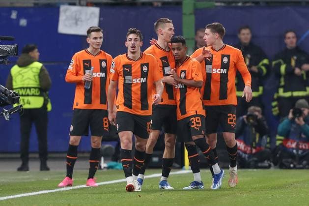 07 11 2023, xtgx, Soccer, UEFA Champions League, Shakhtar Donetsk FC Barcelona emspor, v l cheers after the 1 0 by Danylo Sikan Donetsk, 14 DFL DFB REGULATIONS PROHIBIT ANY USE OF PHOTOGRAPHS as IMAGE SEQUENCES and or QUASI VIDEO Hamburg