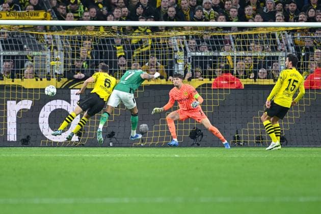 07 11 2023, Football, UCL, UEFA Champions League, Group stage, Matchday 4, Season 2023 2024, Borussia Dortmund Newcastle United, Goal chance Joelinton Newcastle United , xRHR PHOTO TKx Copyright: TeresaxKroeger RHR-FOTOx RHR-FOTO TK