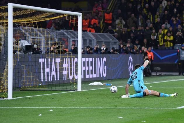 Soccer Champions Group Stage Matchday 4 Borussia Dortmund Newcastle United on 07 11 2023 at Signal Iduna Park in Dortmund Goal for 2 0 by Julian Brandt Dortmund xRx