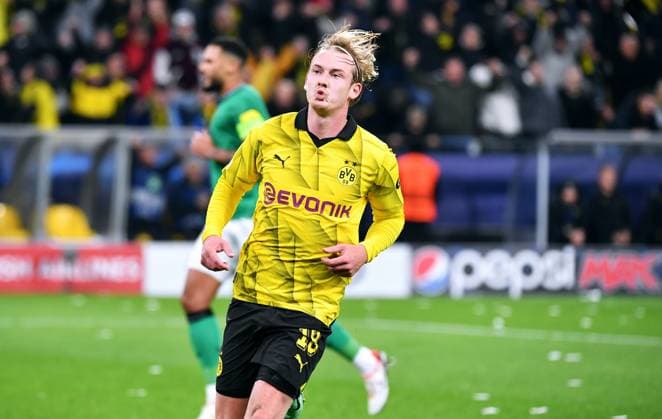 Soccer, Champions League, Germany, Men, Season 2023 2024, Matchday 4, Signal Iduna Park Dortmund Bor Dortmund Newcastle United Cheers Julian Brandt BVB after his goal for 2 0 Cheers, Joy, Action UEFA REGULATIONS PROHIBIT ANY USE OF PHOTOGRAPHS AS IMAGE SEQUENCES AND OR QUASI VIDEO