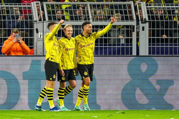 Borussia Dortmund v Newcastle United Champions League 07 11 2023. Goal 2-0 Julian Brandt (19) of Borussia Dortmund scores a goal and celebrates during the Champions League match between Borussia Dortmund and Newcastle United at Signal Iduna Park, Dortmund, Germany on 7 November 2023. Editorial use only , Copyright: xNigelxKeenex PSI-18358-0044
