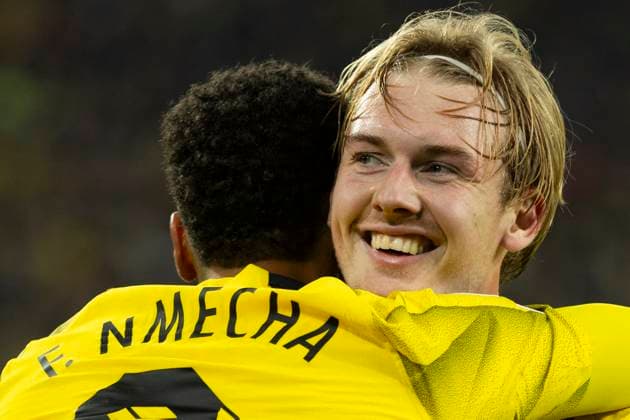 UEFA Champions League, Borussia Dortmund Newcastle United, 7 11 2023 Julian Brandt Borussia Dortmund, 19 celebrates his goal for 2 0 with Felix Nmecha Borussia Dortmund, 8 UEFA Champions League, Borussia Dortmund Newcastle United, preliminary round 4 matchday, on 7 11 2023, Signal Iduna Park, Dortmund UEFA regulations prohibit any use of photographs as image sequences and or quasi video Copyright: xBEAUTIFULxSPORTS Meuselx