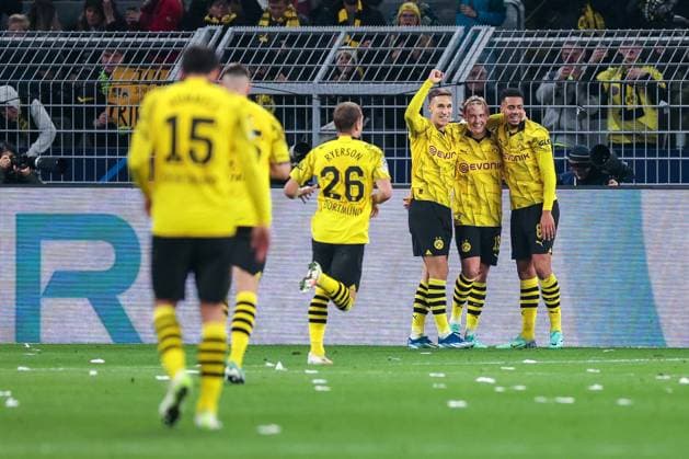 07 11 2023, Football, Season 2023 2024, UCL, UEFA Champions League, Group stage, Matchday 4, Borussia Dortmund Newcastle United, v l Nico Schlotterbeck Borussia Dortmund , Julian Brandt Borussia Dortmund , Felix Nmecha Borussia Dortmund celebrate the goal to 2 0, Dortmund Signal Iduna Park NRW Germany xRHR PHOTO DEx Copyright: DennisxEwert RHR-FOTOx RHR-FOTO DE