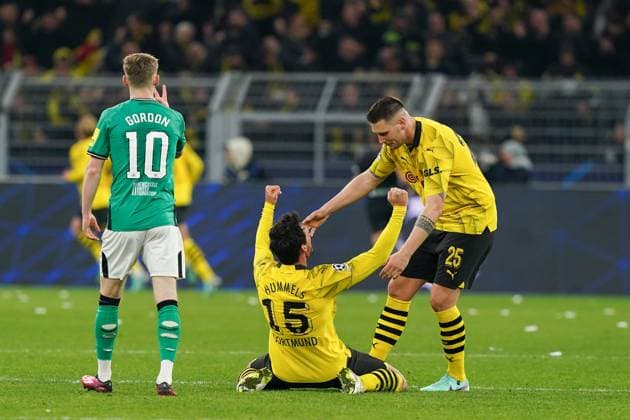 Borussia Dortmund FC v Newcastle United FC Borussia Dortmund defender Mats Hummels (15) GOAL 2-0 and celebrates with Borussia Dortmund defender Niklas Sule (25) during the Borussia Dortmund FC v Newcastle United FC UEFA Champions League Round 1 Group F match at BVB Stadion, Dortmund, Germany on 7 November 2023 Editorial Use Only Copyright: xIMAGO EveryxSecondxMediax ESM-0841-0073