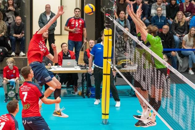 Sandmeier, Jens BADEN VOLLEYS SSC Karlsruhe, 15 in attack, GER, Volleyball, 1 Bundesliga Maenner, BADEN VOLLEYS SSC Karlsruhe vs VC Bitterfeld Wolfen, 07 11 2023, GER, Volleyball, 1 Bundesliga Maenner, BADEN VOLLEYS SSC Karlsruhe vs VC Bitterfeld Wolfen, 07 11 2023 Karlsruhe Copyright: xEibner-Pressefoto StefanxMayerx EP_SMR