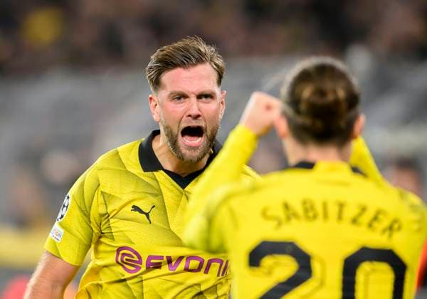 Cheering Niclas FUELLKRUG Füllkrug DO after his goal for 1 0, with Marcel SABITZER DO Football Champions League, Preliminary Round, Matchday 4, Borussia Dortmund DO Newcastle United NU , on 07 11 2023 in Dortmund Germany UEFA regulations prohibit any use of photographs as image sequences and or quasi video Â