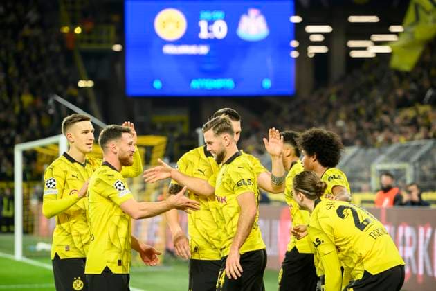 Cheering DO around Niclas FUELLKRUG Füllkrug DO after his goal for 1 0, f l Nico SCHLOTTERBECK DO , Salih OEZCAN Özcan DO Niclas FUELLKRUG Füllkrug DO , Karim David ADEYEMI DO , Marcel SABITZER DO Football Champions League, preliminary round, matchday 4, Borussia Dortmund DO Newcastle United NU , on 07 11 2023 in Dortmund Germany UEFA regulations prohibit any use of photographs as image sequences and or quasi video Â