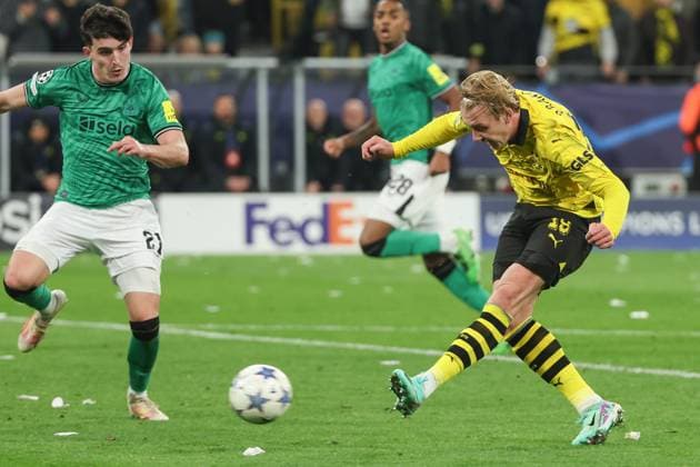 Champions League Borussia Dortmund Newcastle United on 07 11 2023 at Signal Iduna Park in Dortmund Julian Brandt Dortmund 19 scores the goal to make it 2 - 0 MH