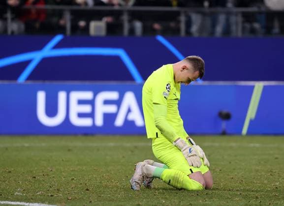 Final whistle Dmytro Riznyk FC Shakhtar Donetsk happy Football, UEFA Champions League, Group stage, Season 2023 2024, Men, UCL, Men, Volksparkstadion, FC Shakhtar Shakhtar Donetsk UKR vs FC Barcelona , 1 0