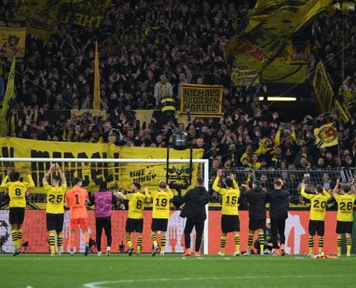 07 11 2023, Dortmund, Germany, Signal Iduna Park, Borussia Dortmund vs Newcastle United UEFA Champions League 2023 2024 Group F, players Dortmund cheer, cheering photo Ralf Treese Dortmund Signal Iduna Park North Rhine Westphalia Germany  521_BVBNEW20231107_052 Treese-521