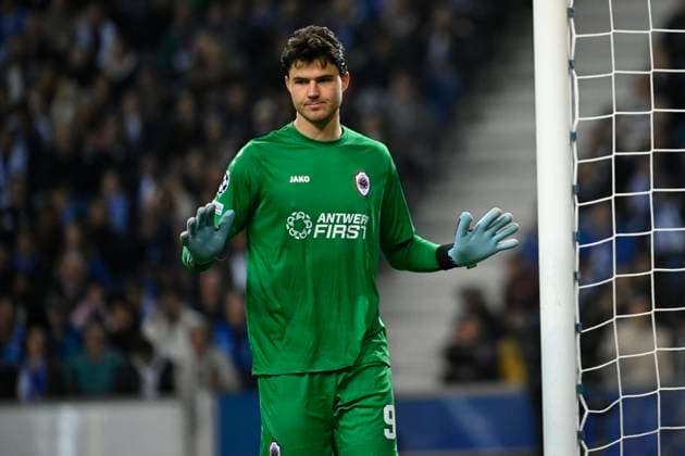 FC Porto v Royal Antwerp FC - UEFA Champions League PORTO, PORTUGAL - NOVEMBER 07 : Lammens Senne goalkeeper of Antwerp FC during the UEFA Champions League group H match between FC Porto and Royal Antwerp FC on November 7, 2023 in Porto, Portugal, 07 11 2023 Porto Portugal  Copyright: xPeterxDexVoechtx