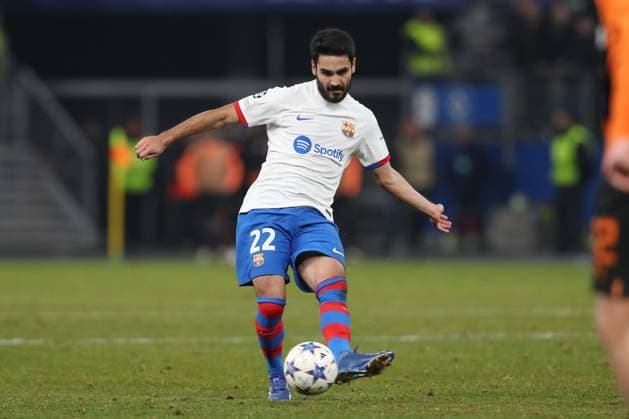 07 11 2023, xtgx, Football, UEFA Champions League, Shakhtar Donetsk FC Barcelona emspor, v l Ilkay Guendogan GoÂ¼ndogan, Barcelona, 22 on the ball, plays the ball DFL DFB REGULATIONS PROHIBIT ANY USE OF PHOTOGRAPHS as IMAGE SEQUENCES and or QUASI VIDEO Hamburg