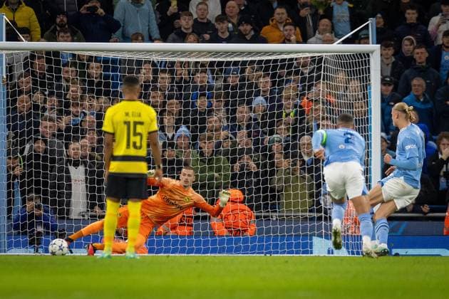 Manchester City v BSC Young Boys Champions League 07 11 2023. GOAL 1-0 Manchester City forward Erling Haaland (9) scores during the Champions League match between Manchester City and BSC Young Boys at the Etihad Stadium, Manchester, England on 7 November 2023. Editorial use only , Copyright: xIanxStephenx PSI-18365-0011