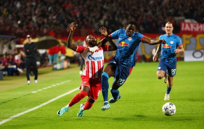 Red Star Belgrade RB Leipzig Champions League Beograd, 07 11 2023, Stadion Rajko Mitic, Fußball , UEFA Champions League, Gruppe G , Spieltag 4 , Red Star Belgrade vs RB Leipzig , Im Bild von li Guelor Kanga 8, Belgrade und Castello Lukeba 23, RB Leipzig , Foto nur zur redaktionellen Nutzung bestimmt , UEFA regulations prohibit any use of photographs as image sequences and or quasi video ,
