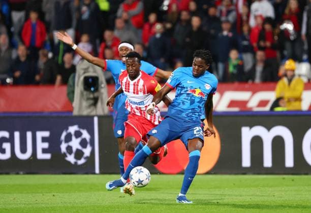 Red Star Belgrade RB Leipzig Champions League Beograd, 07 11 2023, Stadion Rajko Mitic, Fußball , UEFA Champions League, Gruppe G , Spieltag 4 , Red Star Belgrade vs RB Leipzig , Im Bild von li Osman BukariÊ 30, Belgrade und Castello Lukeba 23, RB Leipzig , Foto nur zur redaktionellen Nutzung bestimmt , UEFA regulations prohibit any use of photographs as image sequences and or quasi video ,