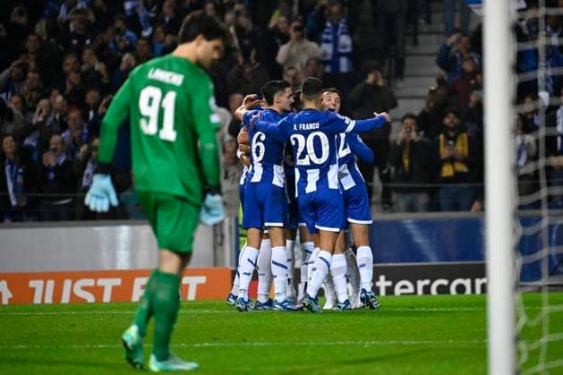 FC Porto v Royal Antwerp FC - UEFA Champions League PORTO, PORTUGAL - NOVEMBER 07 : Evanilson forward of Porto celebrates scoring a goal with teammates during the UEFA Champions League group H match between FC Porto and Royal Antwerp FC on November 7, 2023 in Porto, Portugal, 07 11 2023 Porto Portugal  Copyright: xPeterxDexVoechtx