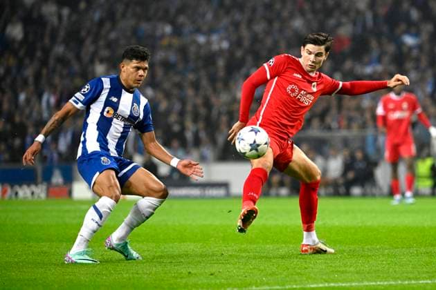 FC Porto v Royal Antwerp FC - UEFA Champions League PORTO, PORTUGAL - NOVEMBER 07 : Ekkelenkamp Jurgen midfielder of Antwerp FC and Evanilson forward of Porto during the UEFA Champions League group H match between FC Porto and Royal Antwerp FC on November 7, 2023 in Porto, Portugal, 07 11 2023 Porto Portugal  Copyright: xPeterxDexVoechtx