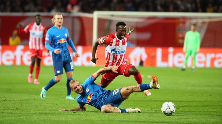 Red Star Belgrade RB Leipzig Champions League Beograd, 07 11 2023, Stadion Rajko Mitic, Football , UEFA Champions League, Group G , Matchday 4 , Red Star Belgrade vs RB Leipzig , Pictured from left David Raum 22, RB Leipzig and Osman BukariÊ 30, Belgrade , Photo for editorial use only , UEFA regulations prohibit any use of photographs as image sequences and or quasi video ,