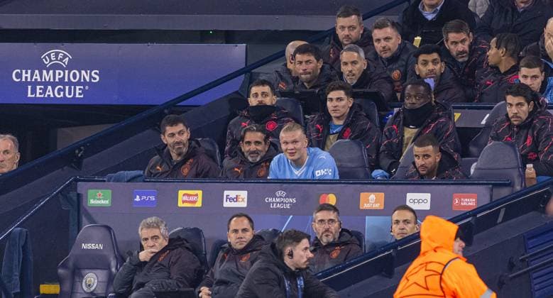 Football - UEFA Champions League - Group G - Manchester City FC v BSC Young Boys MANCHESTER, ENGLAND - Tuesday, November 7, 2023: Manchester City s Erling Haaland sits on the bench after being substituted during the UEFA Champions League Group G match between Manchester City FC and BSC Young Boys at the City of Manchester Stadium. (Photo by David Rawcliffe Propaganda) MANCHESTER City of Manchester Stadium GREATER MANCHESTER ENGLAND  Copyright: xDavidxRawcliffex P2023-11-07-Man_City_Young_Boys-81