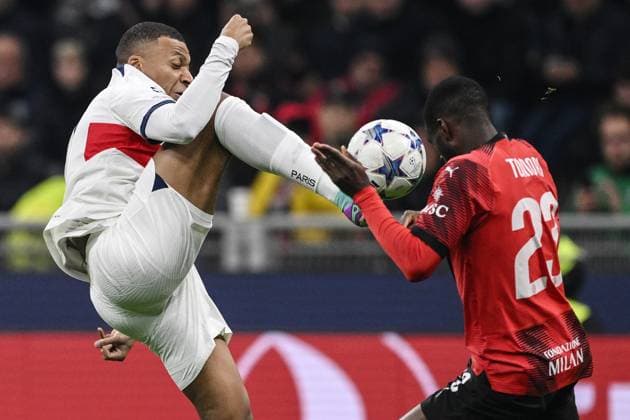 Mg Milano 07 11 2023 - Champions League Milan-Paris Saint Germain foto Matteo Gribaudi Image nella foto: Kylian Mbappe™-Fikayo Tomori 