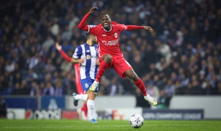 Antwerp s Alhassan Yusuf Abdullahi looks dejected during a game between Portuguese FC Porto and Belgian soccer team Royal Antwerp FC, on Tuesday 07 November 2023, in Porto, Portugal, on day four of the Champions League group stage, in the group H. VIRGINIExLEFOUR  x79488973x