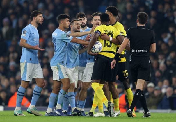 7th November 2023; Etihad Stadium, Manchester, England; Champions League Football, Group Stage, Manchester City versus Young Boys; tempers flare as Mateo Kovacic of Manchester City confronts Mohamed Ali Camara of Young Boys  ActionPlus12573752 DavidxBlunsden