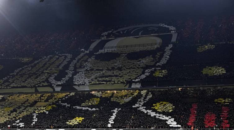 IPP20231107 Football - soccer: UEFA Champions League 2023 2024, A.C. Milan - Paris Saint-Germain F.C., la coreografia dei tifosi del Milan (Verwendung nur in Deutschland - GERMANY ONLY) *** IPP20231107 Football soccer UEFA Champions League 2023 2024, A C Milan Paris Saint Germain F C , la coreografia dei tifosi del Milan Use only in Germany GERMANY ONLY 