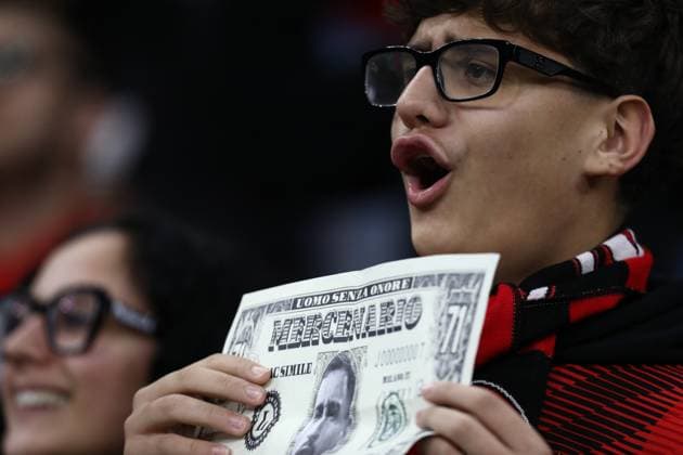 November 7, 2023, Milan, Lombardy, Italy: A young AC Milan fan insults former goalkeeper GIGI DONNARUMA that now plays for Paris Saint Germain during the UEFA Champions League Group Stage game between AC Milan and Paris Saint Germain on Tuesday November 7th 2023 at Stadio San Siro, Italy Milan Italy - ZUMAc179 20231107_zep_c179_120 Copyright: xMickaelxChavetx