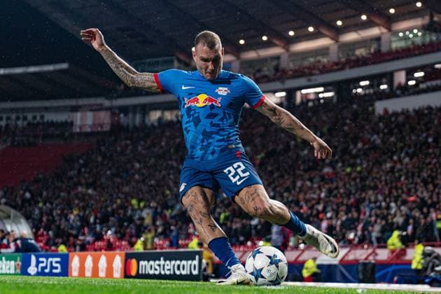 David Raum RB Leipzig, 22 at a corner Red Star Belgrade vs RB Leipzig, Football, UEFA Champions League, Matchday 4, 07 11 2023 DFL REGULATIONS PROHIBIT ANY OUSE OF PHOTOGRAPHS AS IMAGE SEQUENCES AND OR QUASI VIDEO Red Star Belgrade vs RB Leipzig, Football, UEFA Champions League, Matchday 4, 07 11 2023 Belgrade Copyright: xEibner-Pressefoto BahhoxKarax EP_RSB