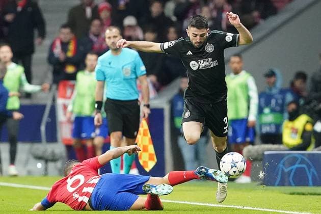 Atletico de Madrid s Koke Resurreccion (l) and Celtic FC™s Greg Taylor during Champions League 2023 2024, Group E, match 4. November 7,2023. (20231107332)
