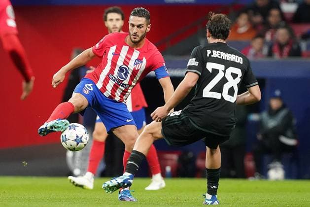 Atletico de Madrid s Koke Resurreccion (l) and Celtic FC™s Paulo Bernardo during Champions League 2023 2024, Group E, match 4. November 7,2023. (20231107114)