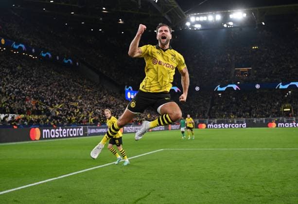 Cheers Niclas Füllkrug Borussia Dortmund 1 0 07 11 2023, Football Champions League, Season 2023 2024, Preliminary round, Matchday 4, Borussia Dortmund Newcastle United 2 0 Dortmund Signal Iduna Park North Rhine-Westphalia Germany Team2