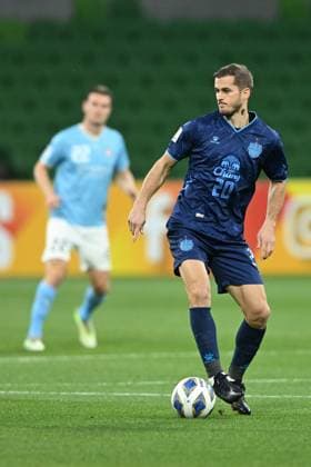SOCCER CITY BURIRAM, Goran Causic of Buriram United (right) in action during the AFC Champions League soccer match between Melbourne City and Buriram United at AAMI Park in Melbourne, Wednesday, November 8, 2023. ( NO ARCHIVING, EDITORIAL USE ONLY, NO USE IN BOOKS WITHOUT CONSENT MELBOURNE VICTORIA AUSTRALIA  Copyright: xJAMESxROSSx 20231108001862668866