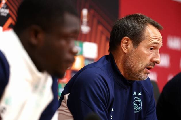 AMSTERDAM - Ajax coach John van t Schip during the MD-1 press conference, PK, Pressekonferenz prior to the UEFA Europa League group B match against Brighton & Hove Albion FC at the Johan Cruyff ArenA on November 8, 2023 in Amsterdam, the Netherlands. ANP VINCENT JANNINK UEFA Europa League 2023 24 2023 2024 xVIxANPxSportx xxANPxIVx 483321586 originalFilename: 483321586.jpg