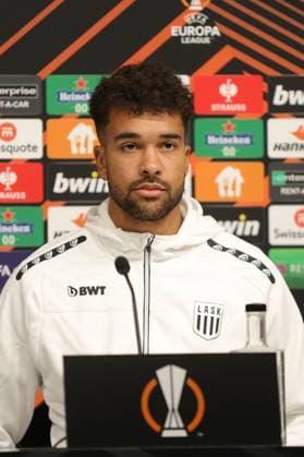 SOCCER - UEFA EL, LASK vs Saint-Gilloise, preview LINZ,AUSTRIA,08.NOV.23 - SOCCER - UEFA Europa League, group stage, Linzer ASK vs Royale Union Saint-Gilloise, preview, press conference, PK, Pressekonferenz LASK. Image shows Tobias Lawal (LASK). GEPAxpictures xManuelxBinder