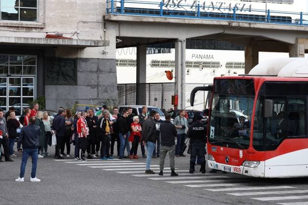 Foto Alessandro Garofalo LaPresse 08 novembre 2023 Napoli, Italia calcio Napoli vs Union Berlin Champions League 2023 2024 - stadio Diego Armando Maradona Nella foto: Tifosi (FC Union Berlin) November 08, 2023 Naples, Italy sport soccer Napoli vs Union Berlin - Champions League 2023 2024 - Diego Armando Maradona stadium. In the pic: supporters (FC Union Berlin)  Copyright: xAlessandroxGarofalo LaPressex