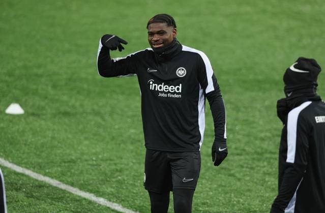 09 11 2023, Football UEFA Europa Conference League, HJK Helsinki Eintracht Frankfurt, emonline, emspor, v l , Junior Dina Ebimbe Eintracht Frankfurt at final training DFL DFB REGULATIONS PROHIBIT ANY USE OF PHOTOGRAPHS AS IMAGE SEQUENCES AND OR QUASI VIDEO xdcx Copyright: HMBxMedia
