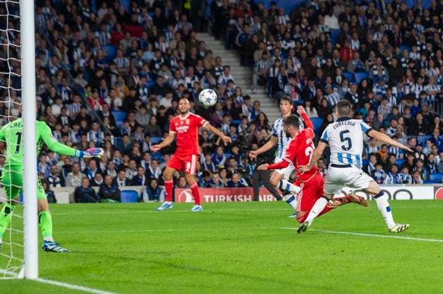 Real Sociedad Vs Benfica: Group D - UEFA Champions League Rafa Silva of SL Benfica in action during the UEFA Champions League match between Real Sociedad and Benfica at Reale Arena. Donostia (Basque Country). November 08, 2023. (Gari Garaialde Bostok Photo) Donostia Gipuzkoa Spain Editorial Use Only  Copyright: xGarikoitzxGaraialdex Bostok Photo GarixGaraialdex GG2311080411