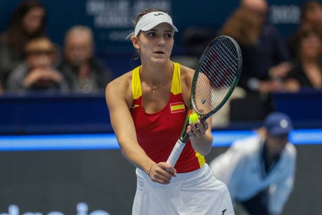 November 8, 2023, Seville, Spain: SEVILLE, SPAIN - NOVEMBER 08: Rebeka Masarova of Spain servers during the group C eliminatory between Spain and Canada of the Billie Jean King Cup at La Cartuja on November 08, 2023 in Seville, Spain. Seville Spain - ZUMAd159 0313418815st Copyright: xJosexLuisxContrerasx