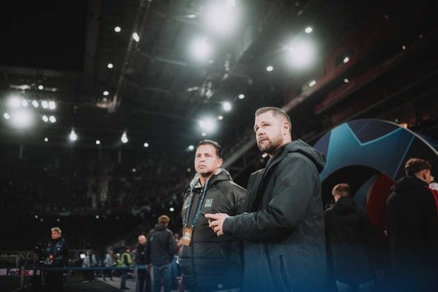 UEFA Champions League Group D: FC Salzburg - Inter Milano SALZBURG, AUSTRIA - NOVEMBER 08: Rathino and Sportmanaging director Bernhard Seonbuchner (R) of FC Salzburg are pictured prior to the UEFA Champions League Group D match FC Salzburg vs. Inter Milano on November 08, 2023 in Salzburg, Austria. Copyright: xAndreasxSchaadx-xFCxRedxBullxSalzburgx _KU26508LR