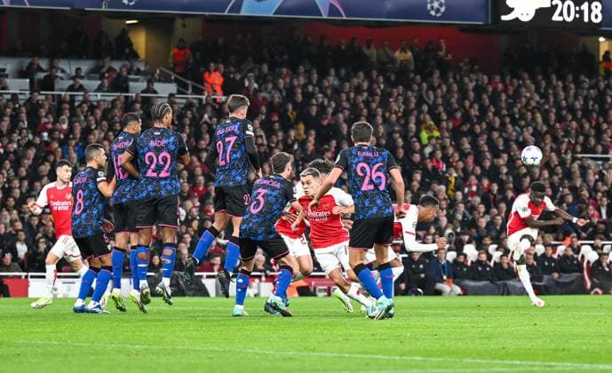 Arsenal v Sevilla UEFA Champions League Bukayo Saka of Arsenal takes a free kick during the UEFA Champions League Group B match at the Emirates Stadium, London Copyright: xNigelxBramleyx FIL-19220-0012 UK Newspapers OUT