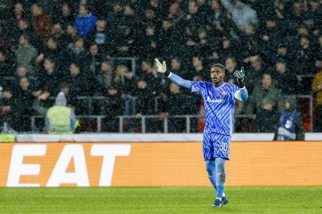 EINDHOVEN, 08-11-2023, Philips Stadium, UEFA Champions League season 2023 24, Goalkeeper Brice Samba of RC Lens during the match between PSV and RC Lens. PSV - Lens  x23092692x Copyright: