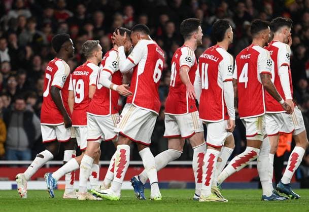 Arsenal v Sevilla UEFA Champions League Arsenal players celebrate the opening goal during the UEFA Champions League Group B match at the Emirates Stadium, London Copyright: xNigelxBramleyx FIL-19220-0018 UK Newspapers OUT