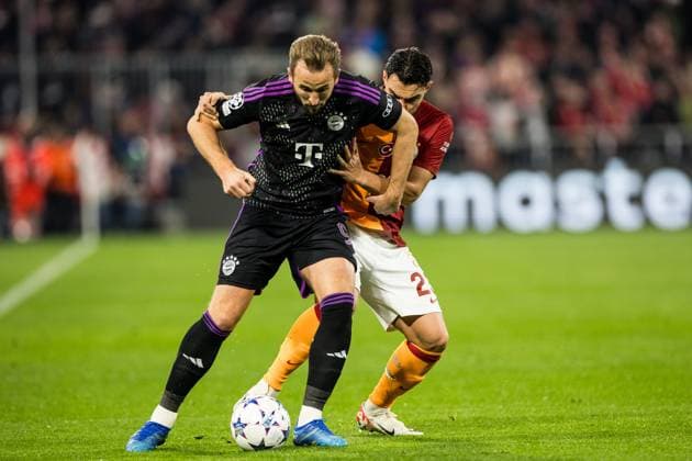 UEFA Champions League FC Bayern Muenchen Galatasaray 08 11 2023 duel Harry Kane FC Bayern Muenchen, 9 , Hakim Ziyech Galatasaray, 22 UEFA Champions League FC Bayern Muenchen Galatasaray, Muenchen, Allianz Arena on 08 11 2023 Copyright: xBEAUTIFULxSPORTS Wunderlx