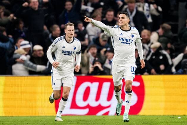 231108 Mohamed Elyounoussi of FC Copenhagen celebrates after 1 2 during the UEFA Champions League football match between FC Copenhagen and Manchester United on November 8, 2023 in Copenhagen Photo Petter Arvidson BILDBYRAN kod PA PA0685 fotboll football soccer fotball champions league fc copenhagen manchester united bbeng jubel  Copyright: PETTERxARVIDSON BB231108PA064