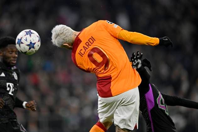 Goal kick Action Goal chance Mauro Icardi Galatasaray Istanbul 09 FC Bayern Muenchen FCB vs Galatasaray Istanbul Group stage 4 Matchday 08 11 2023 DFL REGULATIONS PROHIBIT ANY USE OF PHOTOGRAPHS AS IMAGE SEQUENCES AND OR QUASI VIDEO FC Bayern Muenchen FCB vs Galatasaray Istanbul
