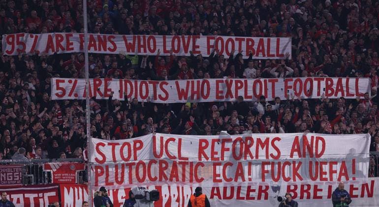 Soccer Champions League group stage 4 matchday FC Bayern Munich Galatasaray Istanbul on 08 11 2023 at the Allianz Arena in Munich Banners Banner in the fan block of FC Bayern Munich xMSx